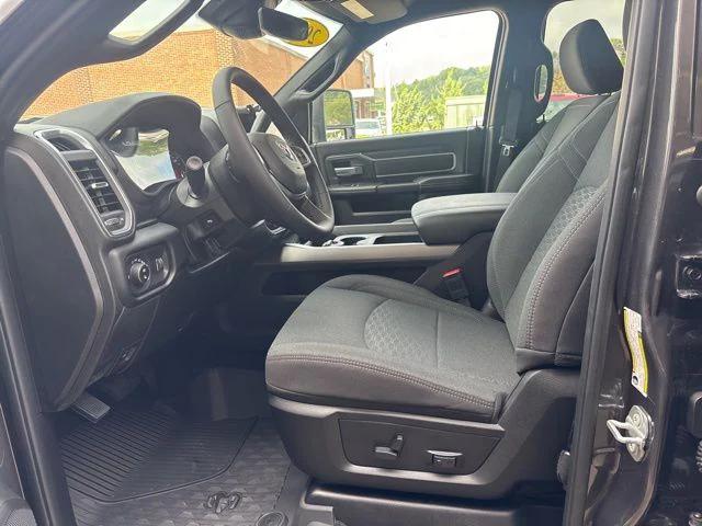 2025 RAM 2500 Lone Star Crew Cab 4x4 64 Box