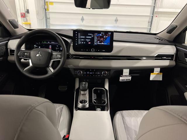 2025 Mitsubishi Outlander PLATINUM EDITION 2.5 S-AWC