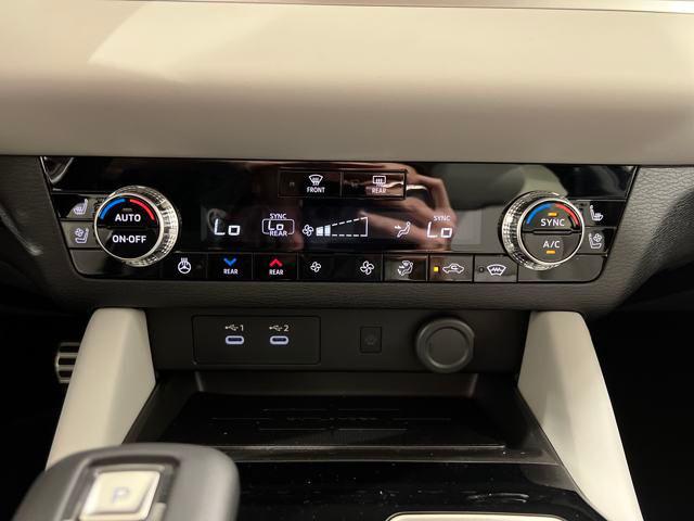 2025 Mitsubishi Outlander PLATINUM EDITION 2.5 S-AWC