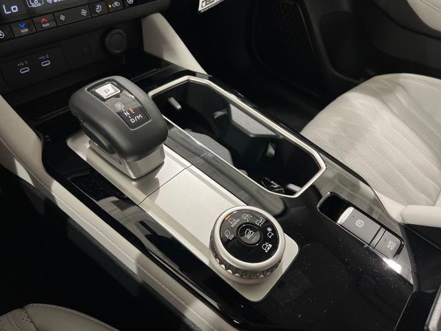 2025 Mitsubishi Outlander PLATINUM EDITION 2.5 S-AWC