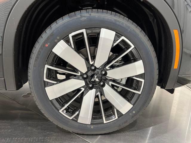 2025 Mitsubishi Outlander PLATINUM EDITION 2.5 S-AWC