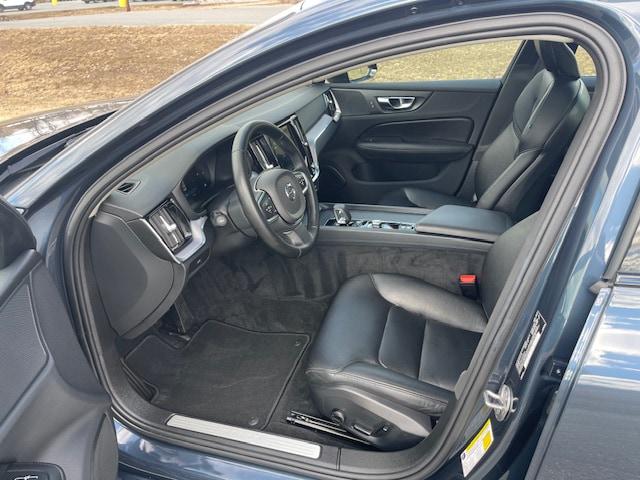 2025 Volvo S60 B5 Core