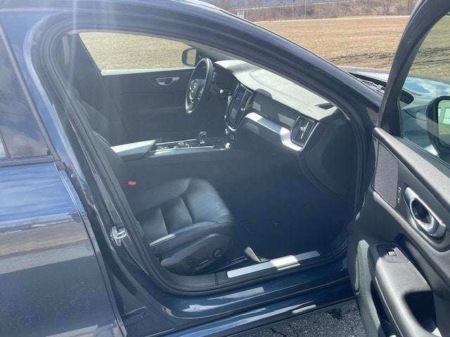 2025 Volvo S60 B5 Core