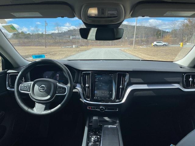 2025 Volvo S60 B5 Core