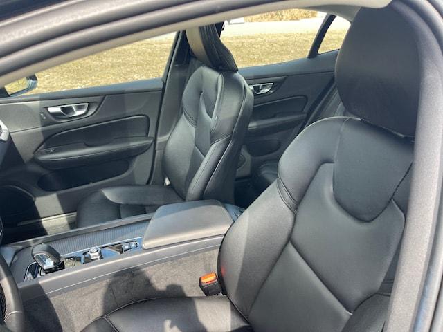 2025 Volvo S60 B5 Core