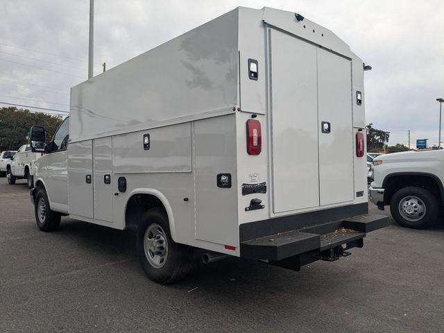 2025 Chevrolet Express Cutaway Work Van