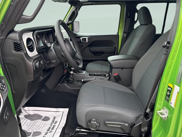 2025 Jeep Wrangler 4-Door Willys 4x4