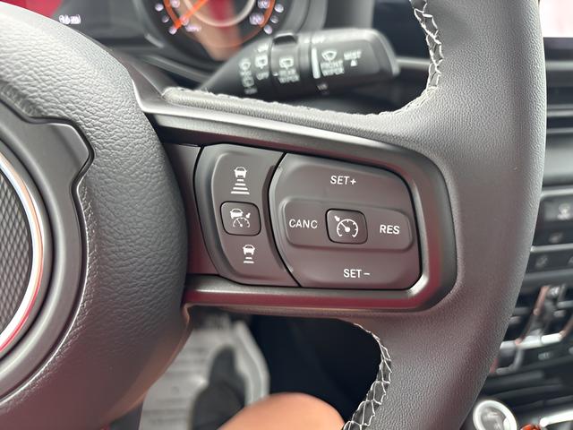 2025 Jeep Wrangler 4-Door Willys 4x4
