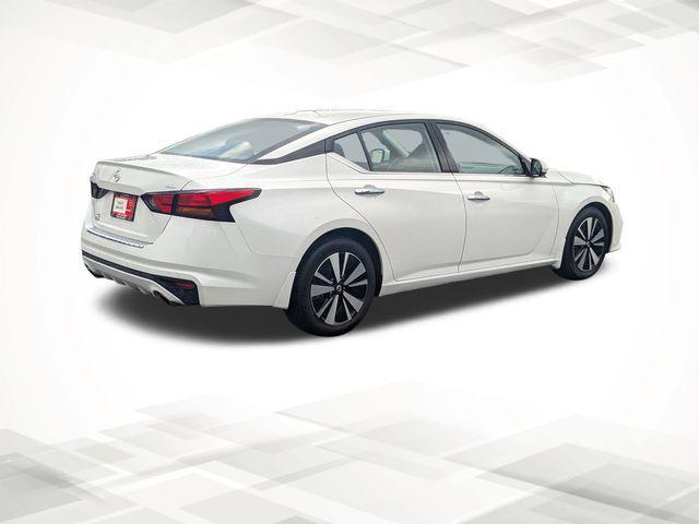 2022 Nissan Altima SL FWD