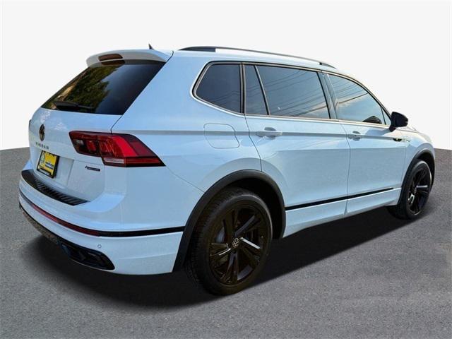 2023 Volkswagen Tiguan 2.0T SE R-Line Black
