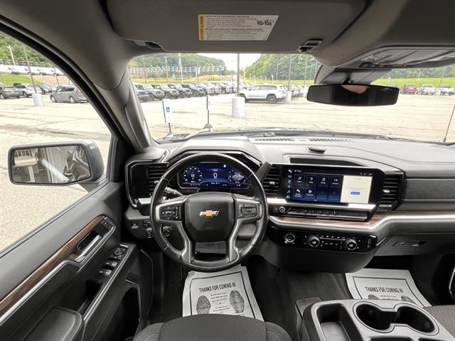 2022 Chevrolet Silverado 1500 4WD Crew Cab Short Bed LT with 2FL