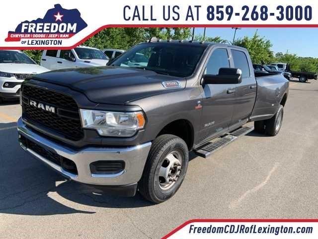 2022 RAM 3500 Tradesman Crew Cab 4x4 8 Box
