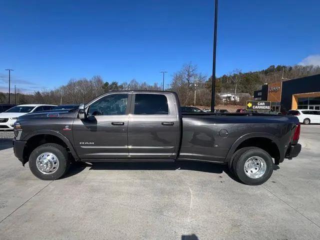 2025 Ram 3500 Limited Crew Cab 4x4 8' Box