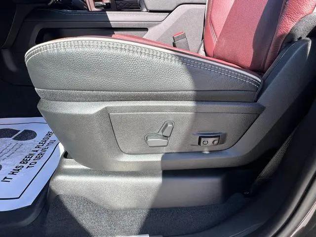 2025 Ram 3500 Limited Crew Cab 4x4 8' Box