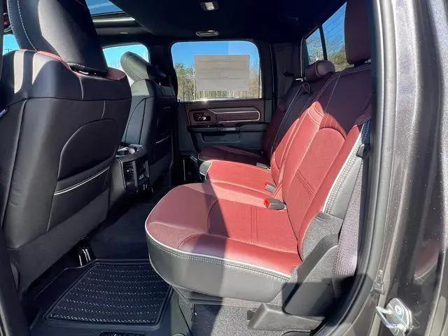 2025 Ram 3500 Limited Crew Cab 4x4 8' Box
