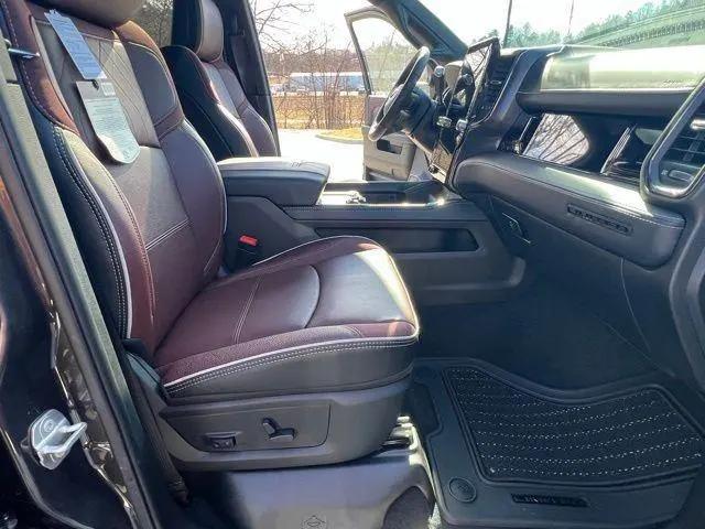 2025 Ram 3500 Limited Crew Cab 4x4 8' Box