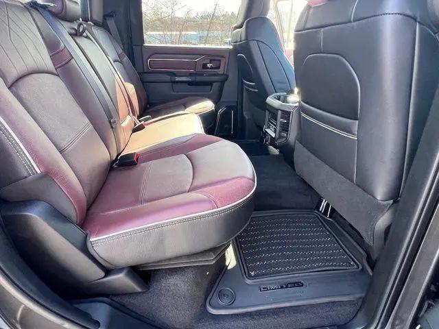 2025 Ram 3500 Limited Crew Cab 4x4 8' Box