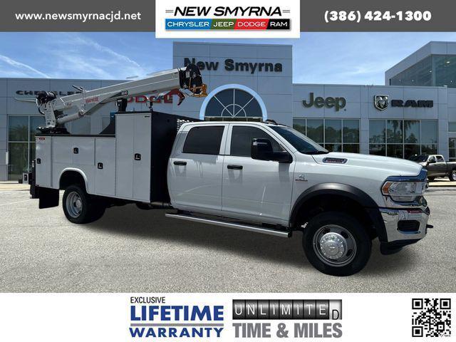 2024 RAM Ram 5500 Chassis Cab RAM 5500 TRADESMAN CHASSIS CREW CAB 4X4 84 CA 2024 RAM Ram 5500 Chassis Cab RAM 5500 TRADESMAN CHASSIS CREW CAB 4X4 84 CA
