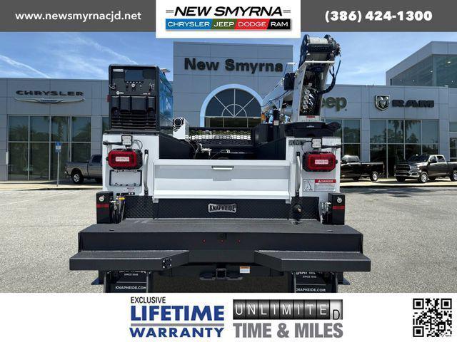 2024 RAM Ram 5500 Chassis Cab RAM 5500 TRADESMAN CHASSIS CREW CAB 4X4 84 CA 2024 RAM Ram 5500 Chassis Cab RAM 5500 TRADESMAN CHASSIS CREW CAB 4X4 84 CA