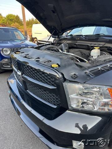 2018 RAM 1500 Express Crew Cab 4x4 57 Box
