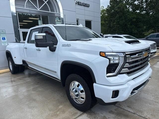 2024 Chevrolet Silverado 3500HD 4WD Crew Cab Long Bed High Country