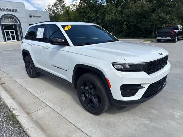 2022 Jeep Grand Cherokee Altitude 4x4