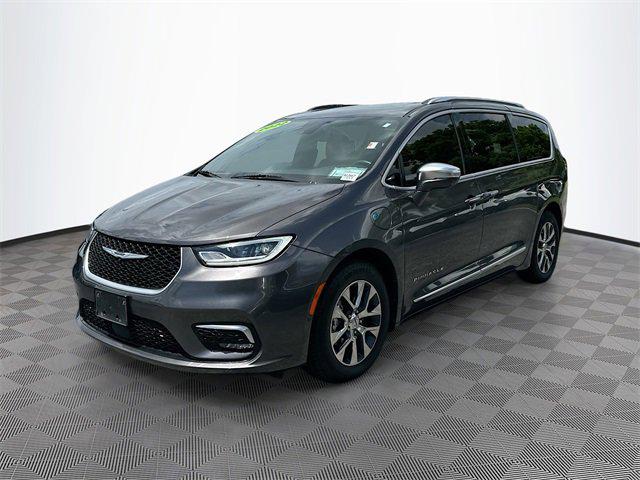2022 Chrysler Pacifica Hybrid Pinnacle