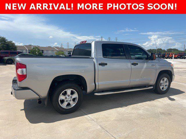 2016 Toyota Tundra SR5 5.7L V8