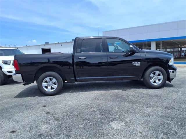 2023 RAM 1500 Classic SLT Crew Cab 4x2 57 Box 2023 RAM 1500 Classic SLT Crew Cab 4x2 57 Box
