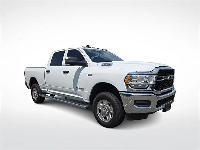 2022 RAM 2500 Tradesman Crew Cab 4x4 64 Box