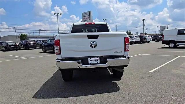 2022 RAM 2500 Tradesman Crew Cab 4x4 64 Box