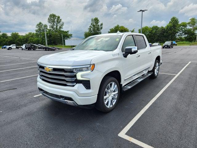 2023 Chevrolet Silverado 1500 4WD Crew Cab Short Bed High Country