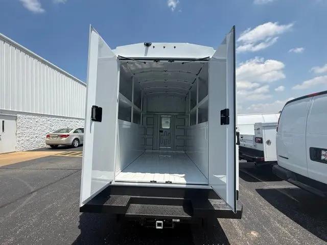 2025 Chevrolet Express Cutaway Work Van