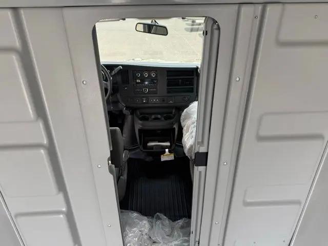 2025 Chevrolet Express Cutaway Work Van