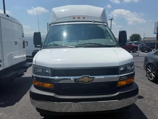 2025 Chevrolet Express Cutaway Work Van