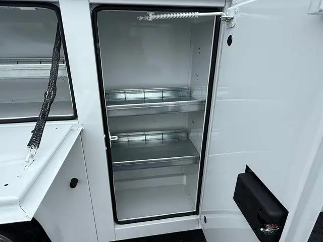 2025 Chevrolet Express Cutaway Work Van