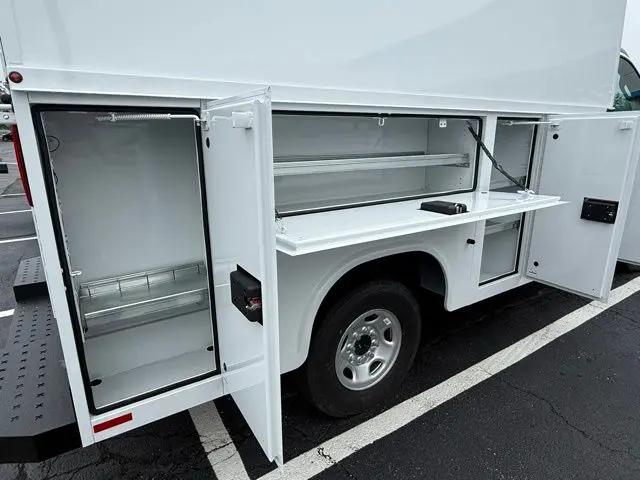 2025 Chevrolet Express Cutaway Work Van