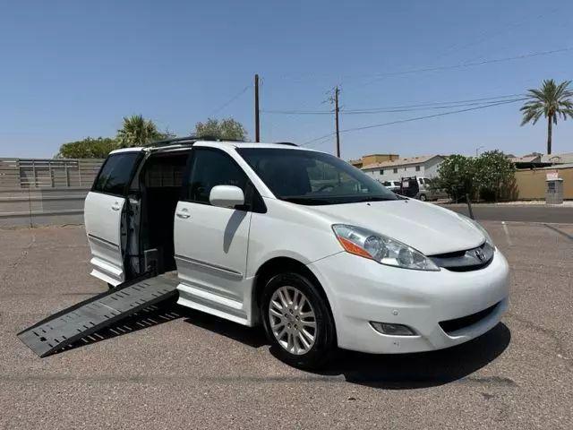 2007 Toyota Sienna XLE for sale in Phoenix, AZ