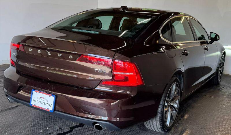 2018 Volvo S90 T5 Momentum