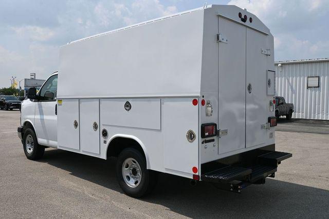 2025 Chevrolet Express Cutaway Work Van