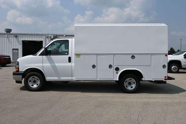 2025 Chevrolet Express Cutaway Work Van