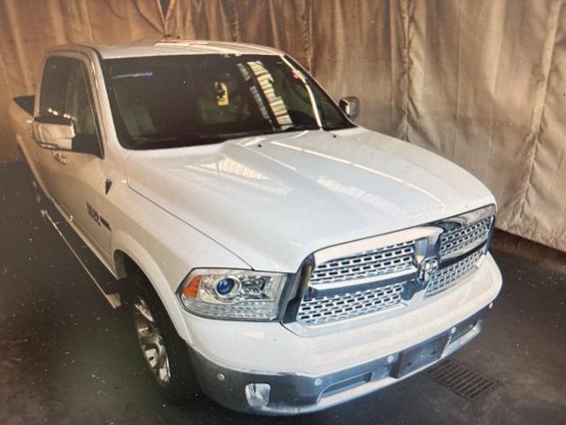 2018 RAM 1500 Laramie Crew Cab 4x4 57 Box