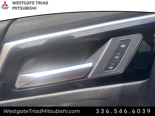 2025 Mitsubishi Outlander PHEV SEL S-AWC