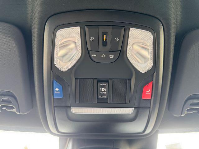 2025 Ram 2500 Tradesman Crew Cab 4x4 6'4" Box