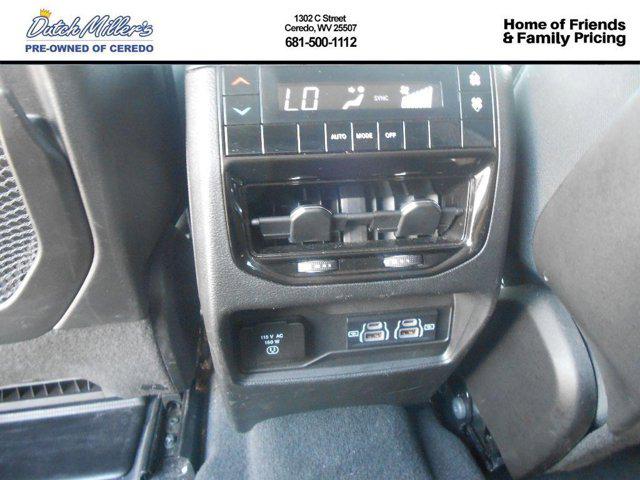 2023 Jeep Grand Cherokee L Laredo 4x4