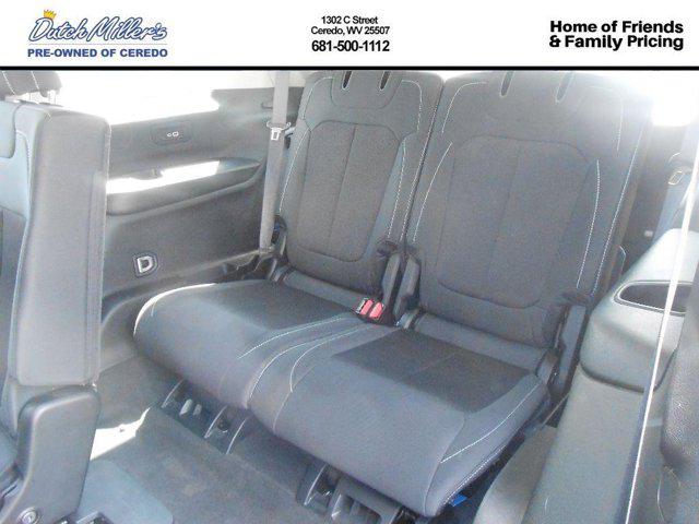 2023 Jeep Grand Cherokee L Laredo 4x4
