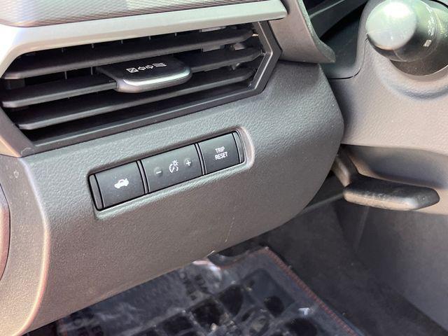 2025 Nissan Altima SR FWD