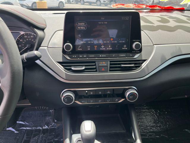 2025 Nissan Altima SR FWD