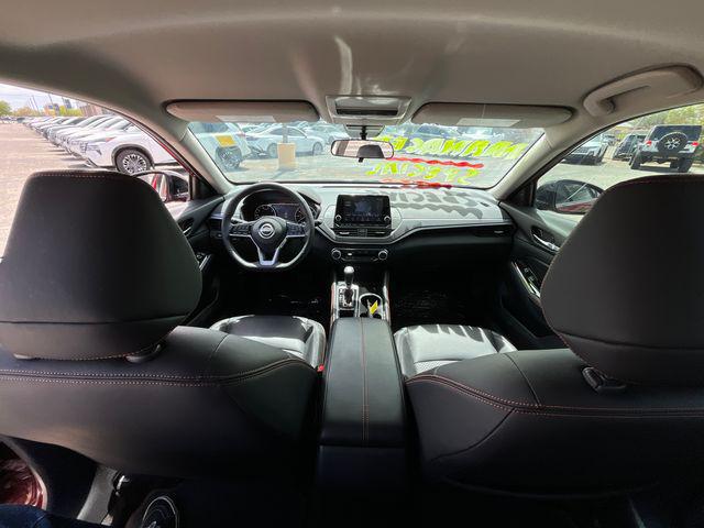 2025 Nissan Altima SR FWD