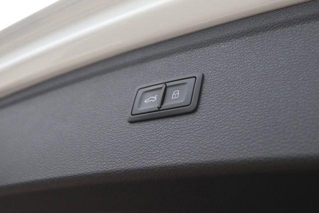2025 Audi Q5 Premium Plus 45 TFSI S line quattro S tronic
